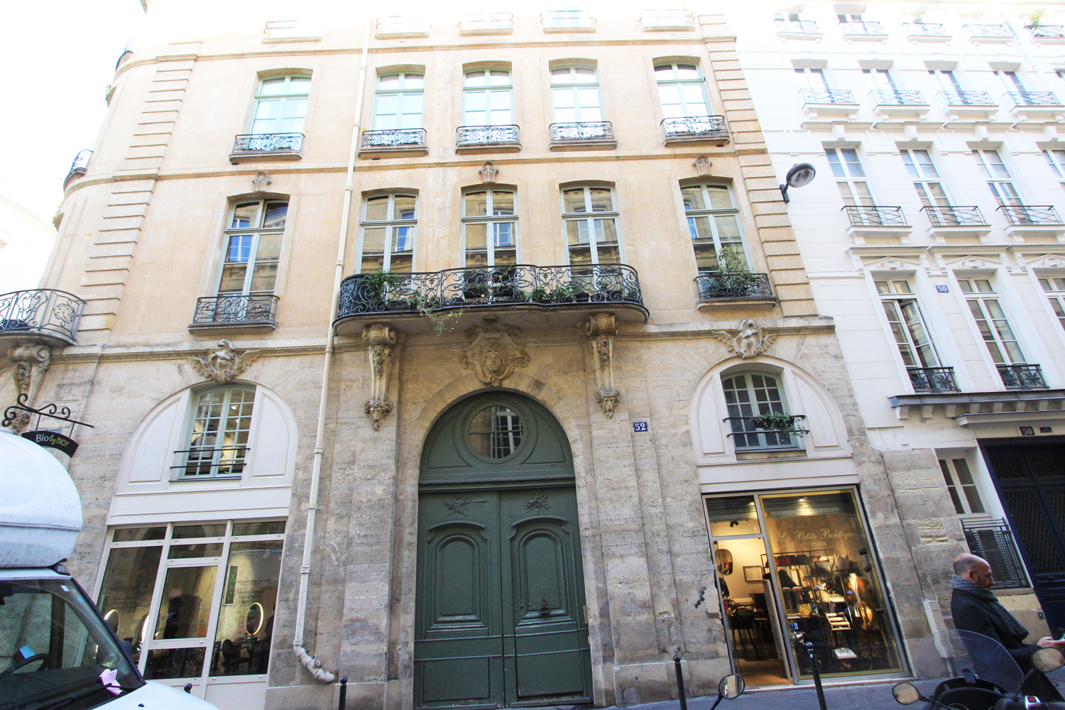 60 Rue Saint André Des Arts 75006 Paris vente PARIS 6EME. BUCI ODEON RUE SAINT ANDRE DES ARTS. BEAU DUPLEX 46m²